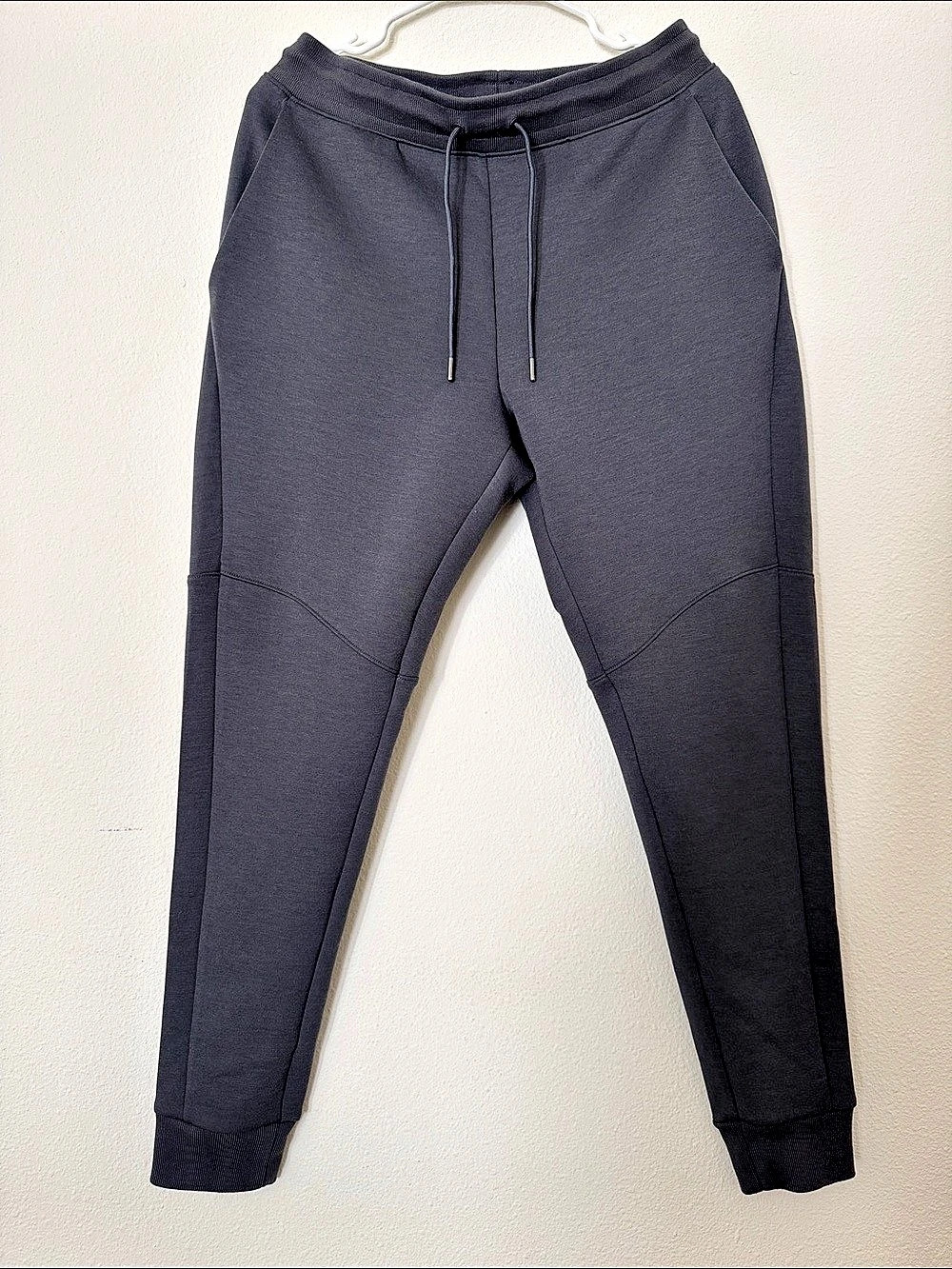 Uniqlo +J women’s Gray Jogger Pants Size Medium